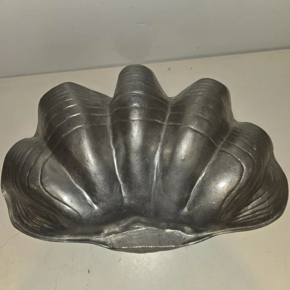Vintage Clam shaped Bruce Fox Design Wilton Armetale Serving Platter